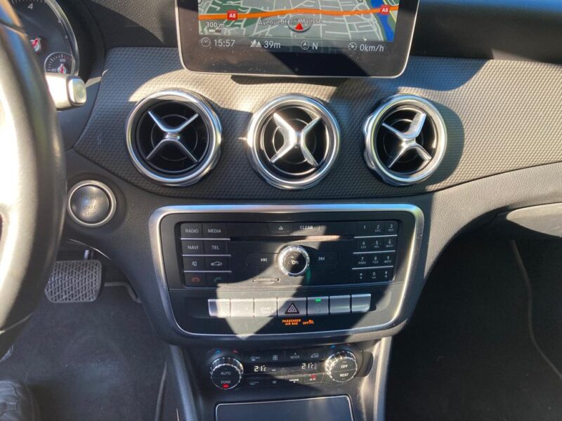 MERCEDES CLASSE GLA 180 CDI INTUTION 2018