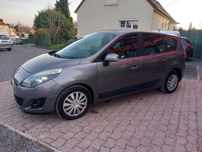 RENAULT GRAND SCÉNIC III 2012