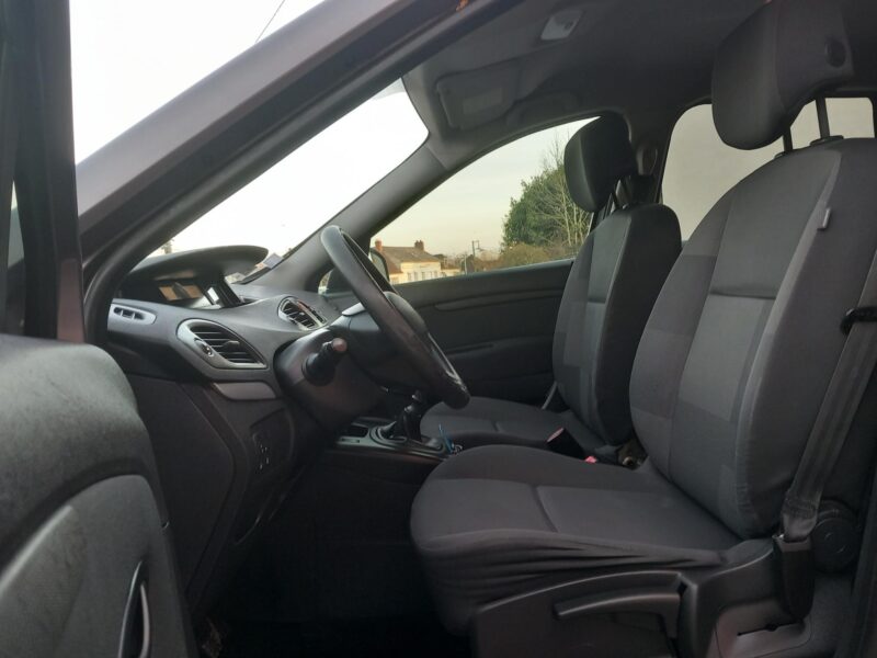 RENAULT GRAND SCÉNIC III 2012