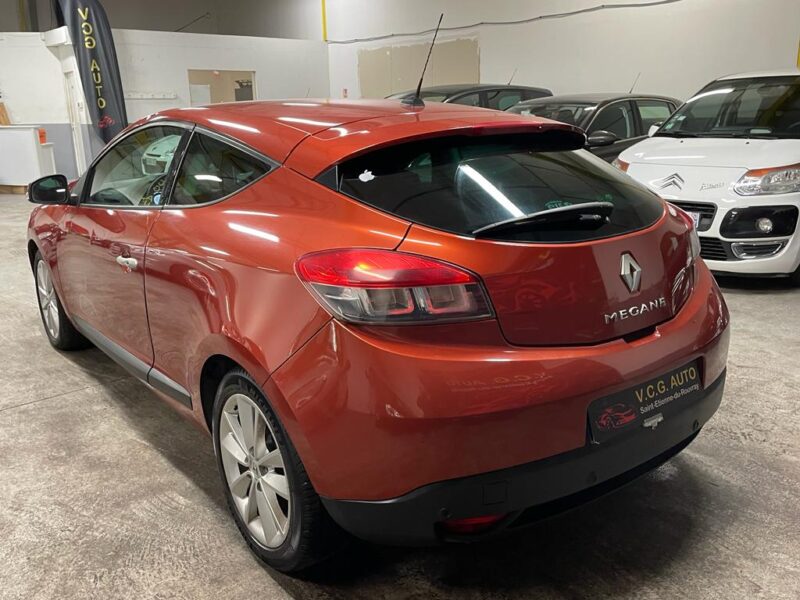 RENAULT MEGANE III Coupé 2010