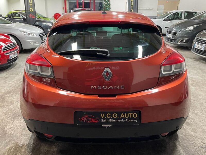 RENAULT MEGANE III Coupé 2010