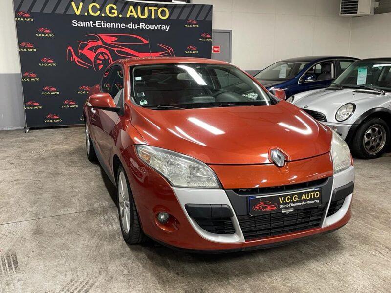 RENAULT MEGANE III Coupé 2010