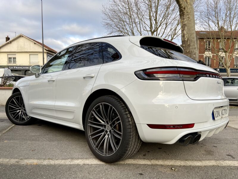 PORSCHE MACAN 2019