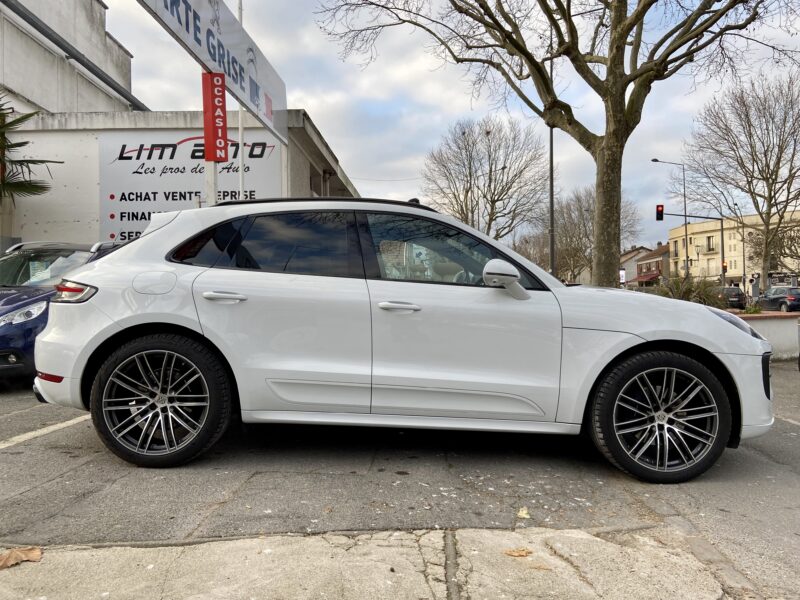 PORSCHE MACAN 2019