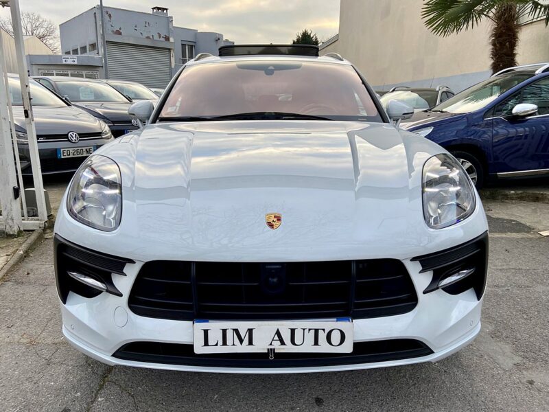 PORSCHE MACAN 2019