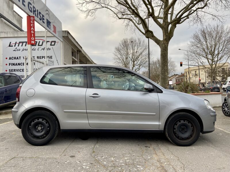 VOLKSWAGEN POLO 2008