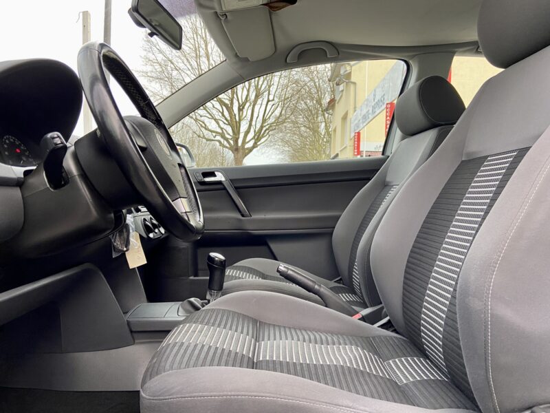 VOLKSWAGEN POLO 2008