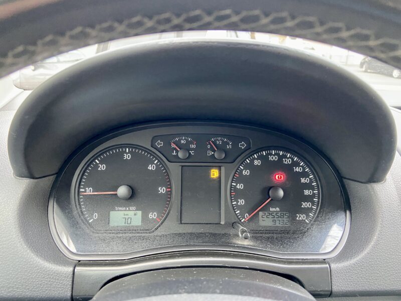 VOLKSWAGEN POLO 2008