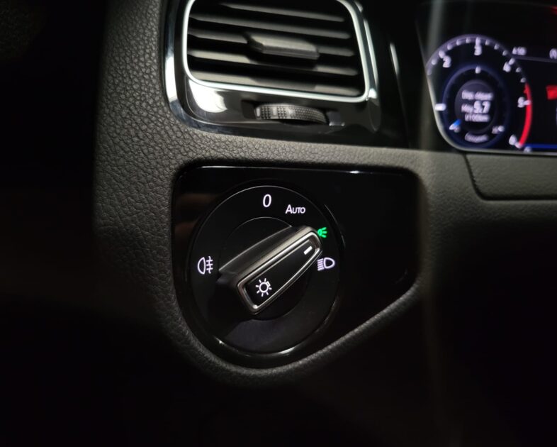 VOLKSWAGEN GOLF 7 VII 2.0 TDi 150cv CARAT PACK R-LINE DSG7 CARPLAY HISTORIQUE VW