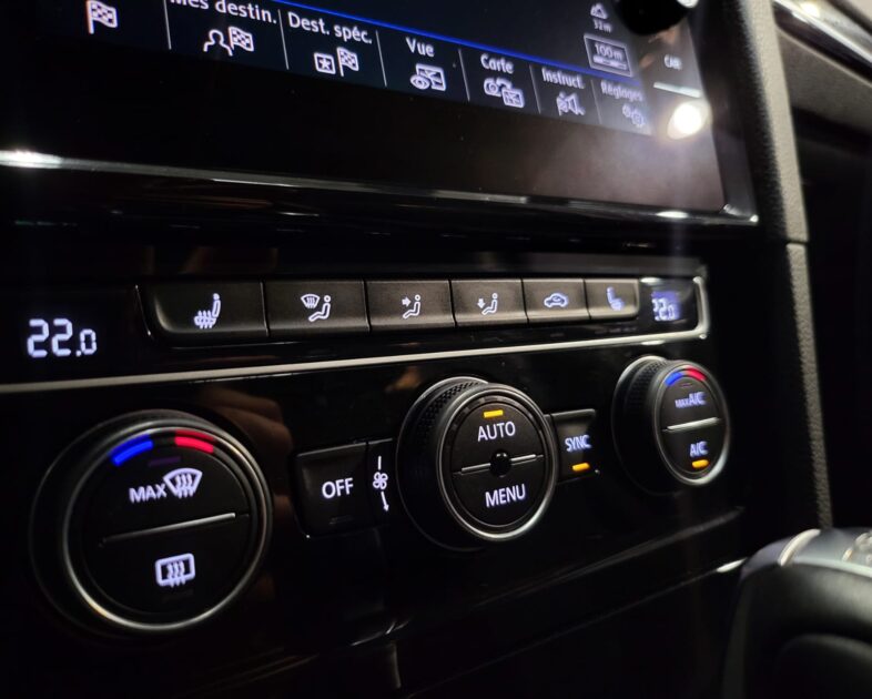 VOLKSWAGEN GOLF 7 VII 2.0 TDi 150cv CARAT PACK R-LINE DSG7 CARPLAY HISTORIQUE VW