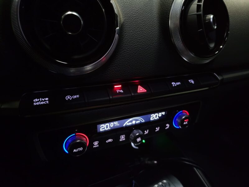 Audi A3 2.0 TFSI 190cv quattro S-TRONIC , Virtual Cokpit , Caméra , Full cuir