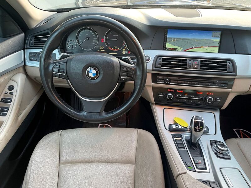 BMW 530da Touring 245cv Luxe GPS Boite auto 03/2011