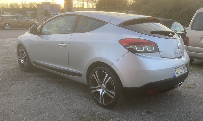 RENAULT COUPE  MEGANE 106 CV DYNAMIQUE