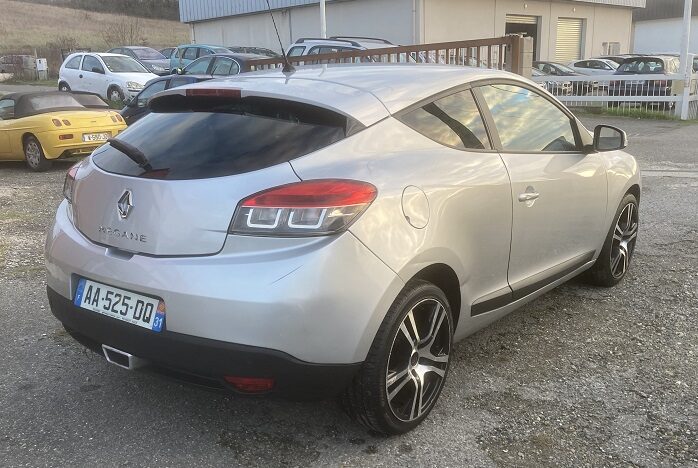 RENAULT COUPE  MEGANE 106 CV DYNAMIQUE