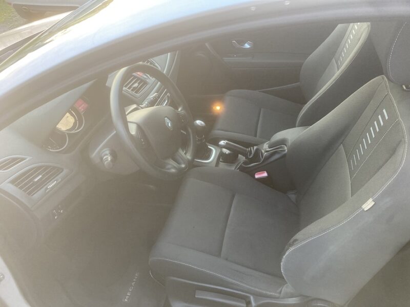 RENAULT COUPE  MEGANE 106 CV DYNAMIQUE