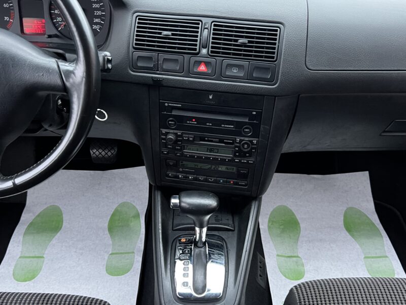 VOLKSWAGEN GOLF 4 IV 1.6 102 Cv 1ERE MAIN BOITE AUTOMATIQUE 68 700 Kms ORIGINE FRANCE - Garantie1an