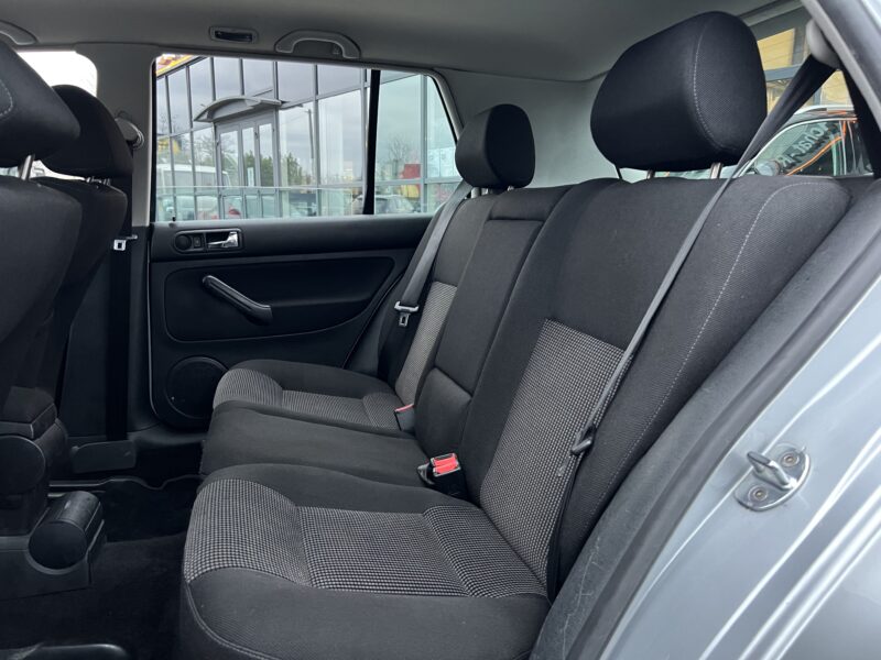 VOLKSWAGEN GOLF 4 IV 1.6 102 Cv 1ERE MAIN BOITE AUTOMATIQUE 68 700 Kms ORIGINE FRANCE - Garantie1an