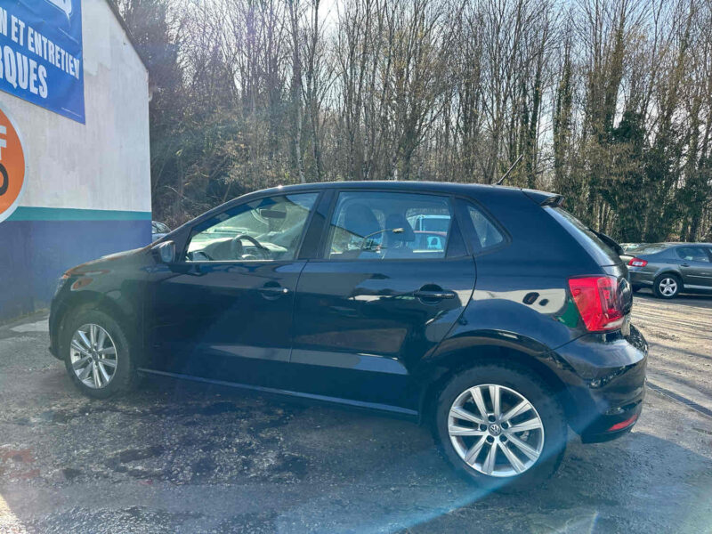 VOLKSWAGEN POLO V 2016