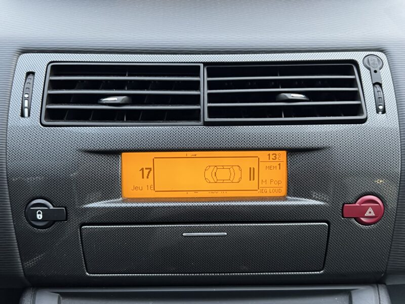 CITROEN C4 1.6 HDI 110 Cv BOITE AUTOMATIQUE / BLUETOOTH CLIMATISATION 5 PORTES - Garantie1an