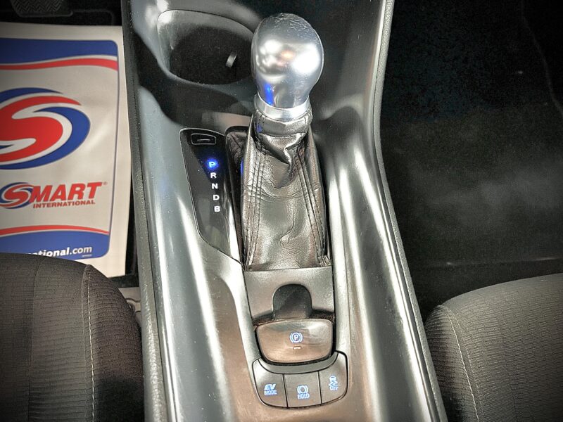 TOYOTA C-HR DYNAMIC 2017