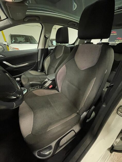 PEUGEOT 308 1.6 HDi 112