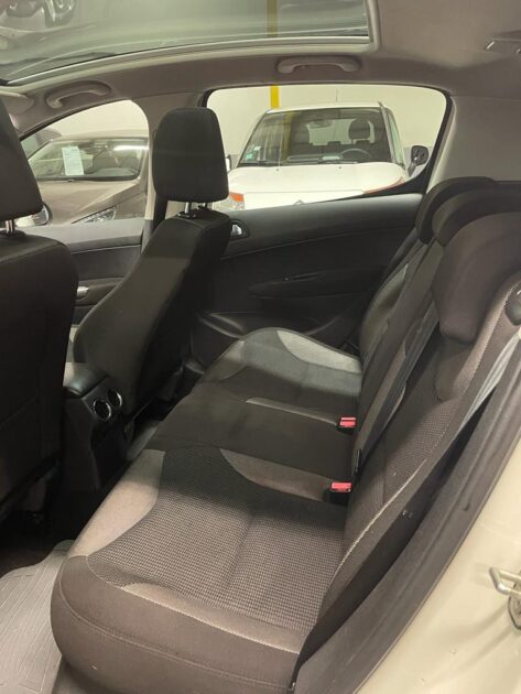 PEUGEOT 308 1.6 HDi 112