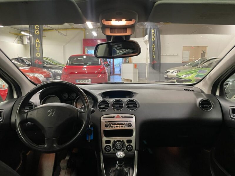 PEUGEOT 308 1.6 HDi 112