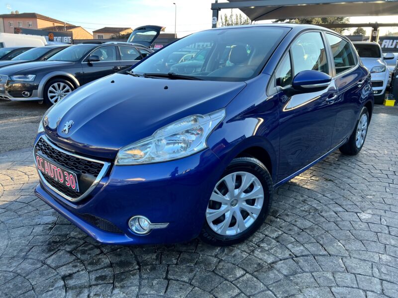 PEUGEOT 208 I 2015