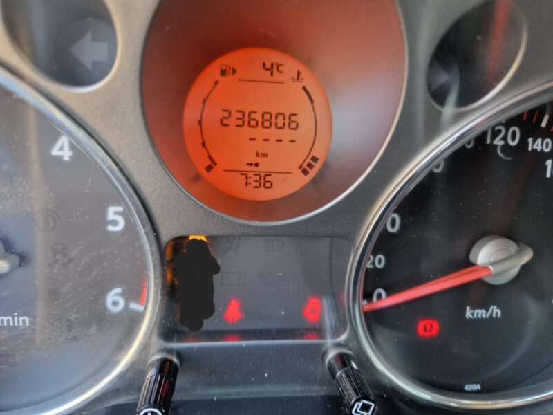 NISSAN X-TRAIL II 2.0 DCI 