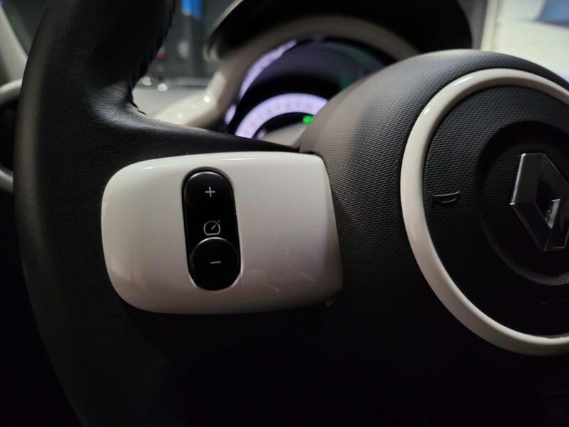 RENAULT TWINGO 0.9 TCe 95cv EDC INTENS, Caméra, GPS ,Apple Carplay, Mode éco 