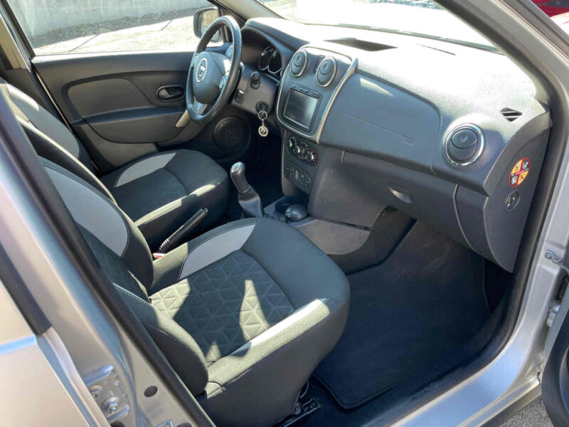 DACIA SANDERO II 2015