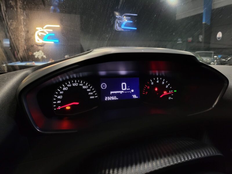 PEUGEOT 2008 II 1.2 100 CV Puretech ACTIVE REGULATEUR / RADAR AR