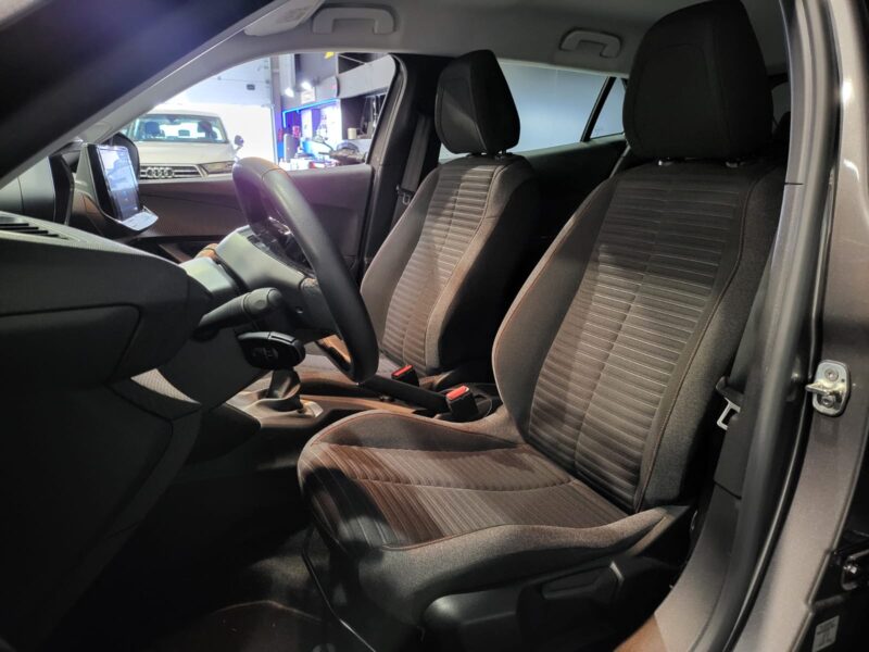 PEUGEOT 2008 II 1.2 100 CV Puretech ACTIVE REGULATEUR / RADAR AR