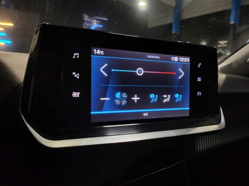 PEUGEOT 2008 II 1.2 100 CV Puretech ACTIVE REGULATEUR / RADAR AR