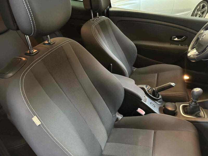 RENAULT MEGANE  2010