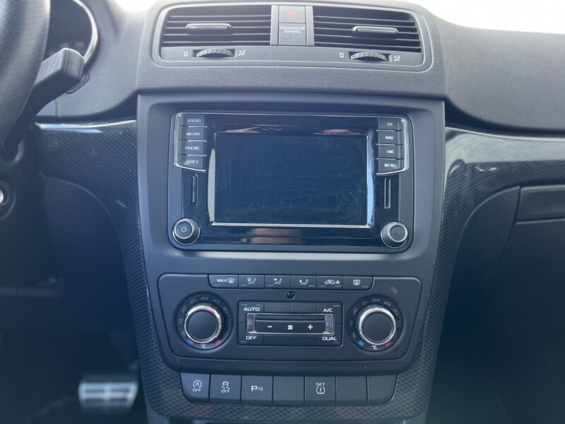 SKODA  YETI 2.0 TDI DSG Monte Carlo 4x4 Navi/Attelage