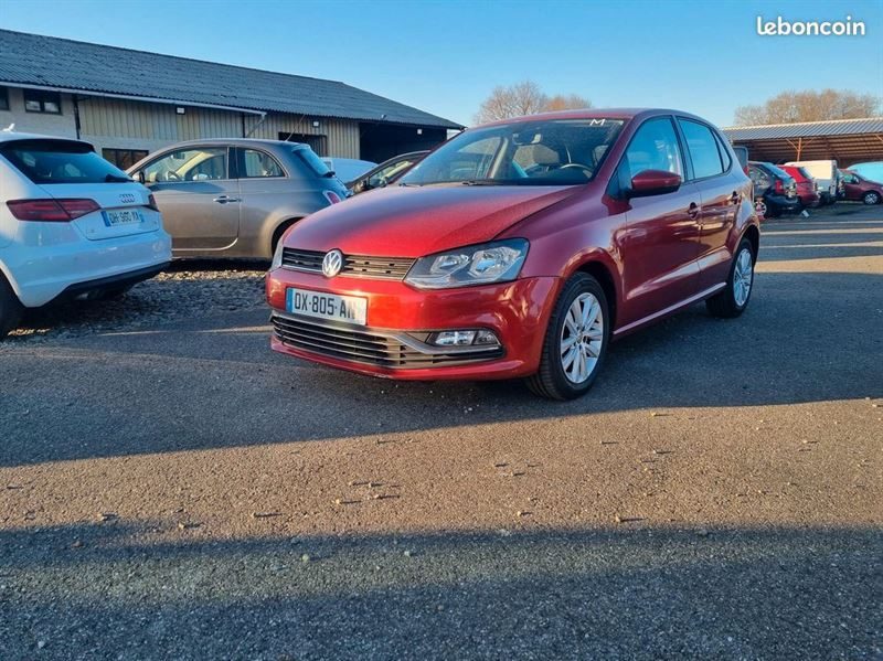 VOLKSWAGEN POLO V 2015