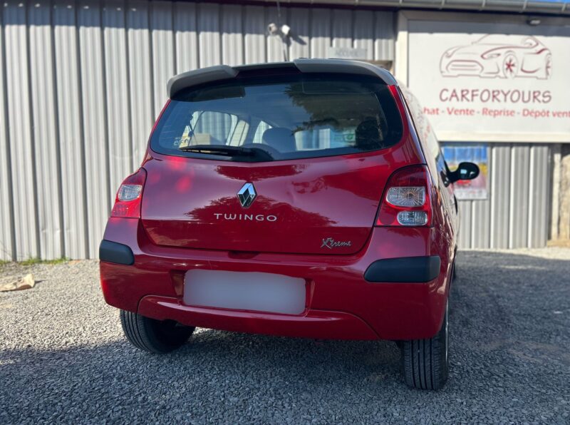 RENAULT TWINGO II 2009