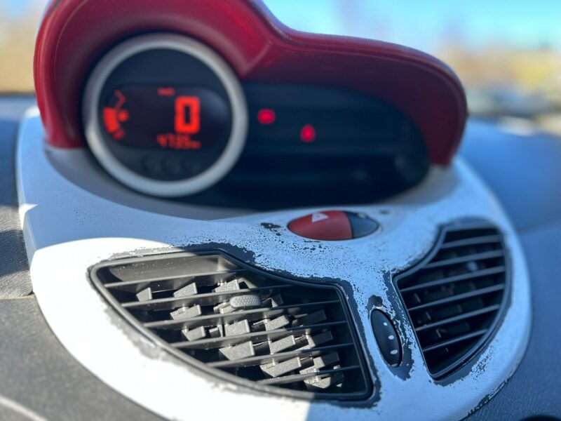 RENAULT TWINGO II 2009