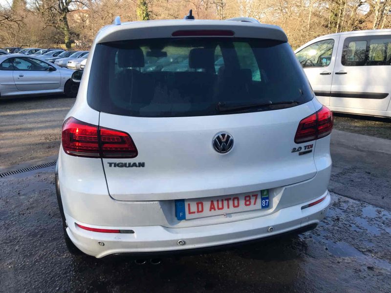 VOLKSWAGEN TIGUAN 2015