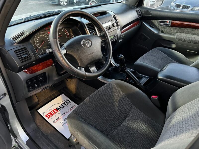 TOYOTA LAND CRUISER 2003