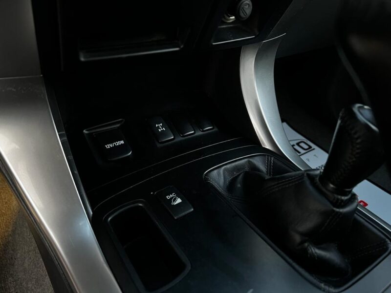 TOYOTA LAND CRUISER 2003