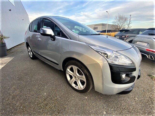 PEUGEOT 3008 Monospace ALLURE 2012