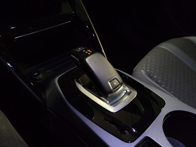 PEUGEOT 2008 1.2 ALLURE 130 ACTIVE EAT BOITE AUTO 2020