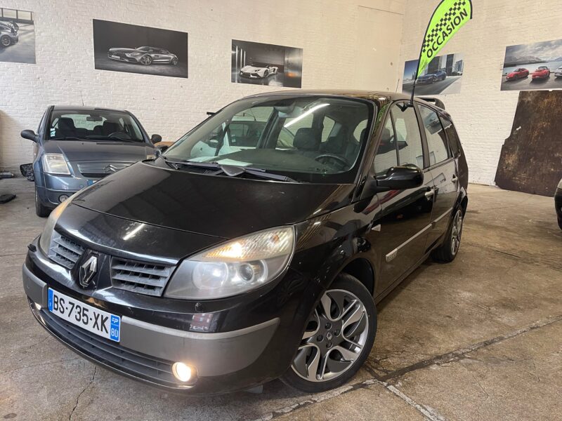 RENAULT GRAND SCÉNIC II 2005