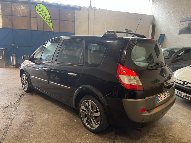 RENAULT GRAND SCÉNIC II 2005