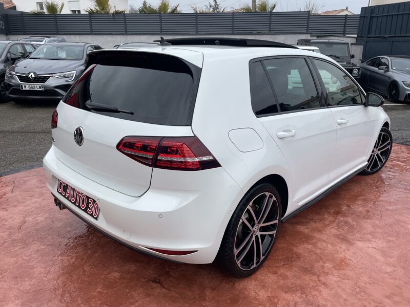 VOLKSWAGEN GOLF 2015