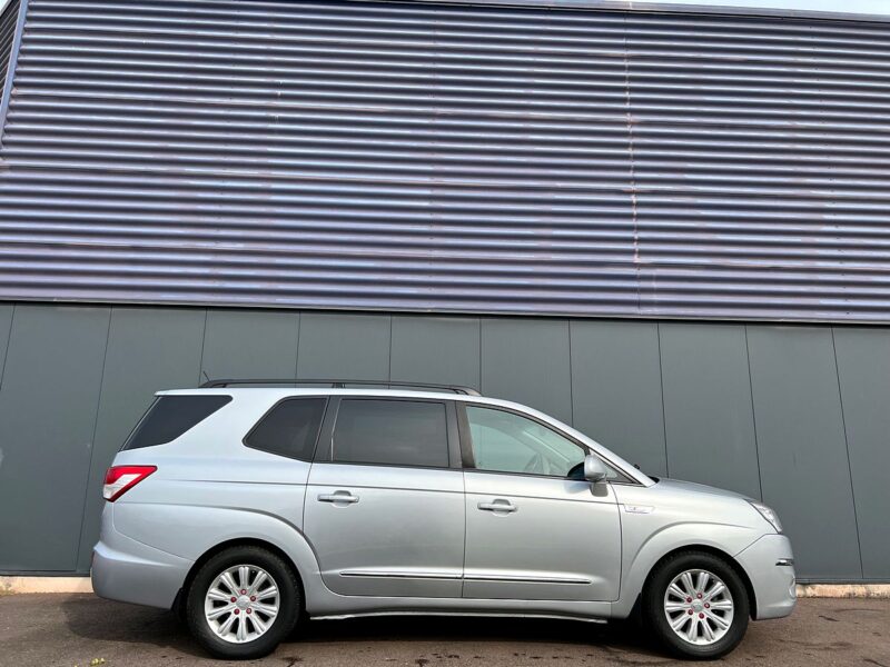 SSANGYONG RODIUS 7PLACES 155CH