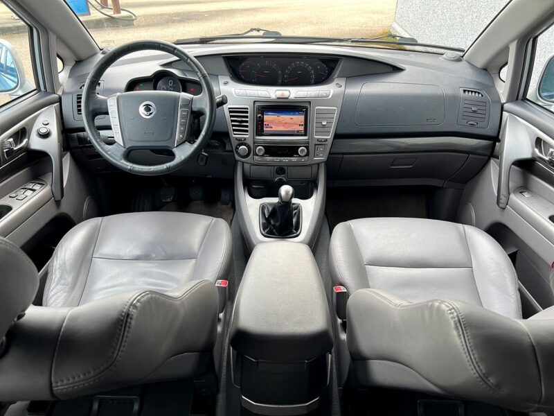SSANGYONG RODIUS 7PLACES 155CH