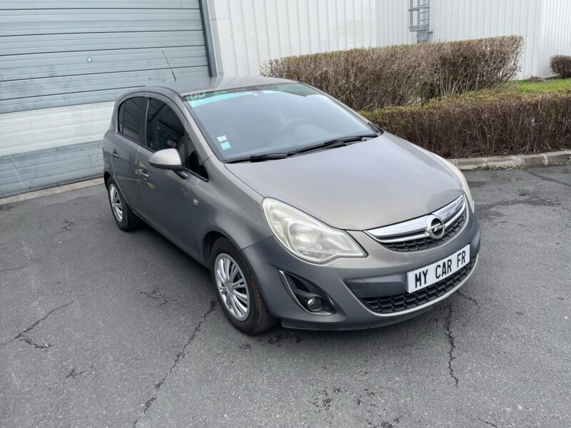 OPEL CORSA D 2011